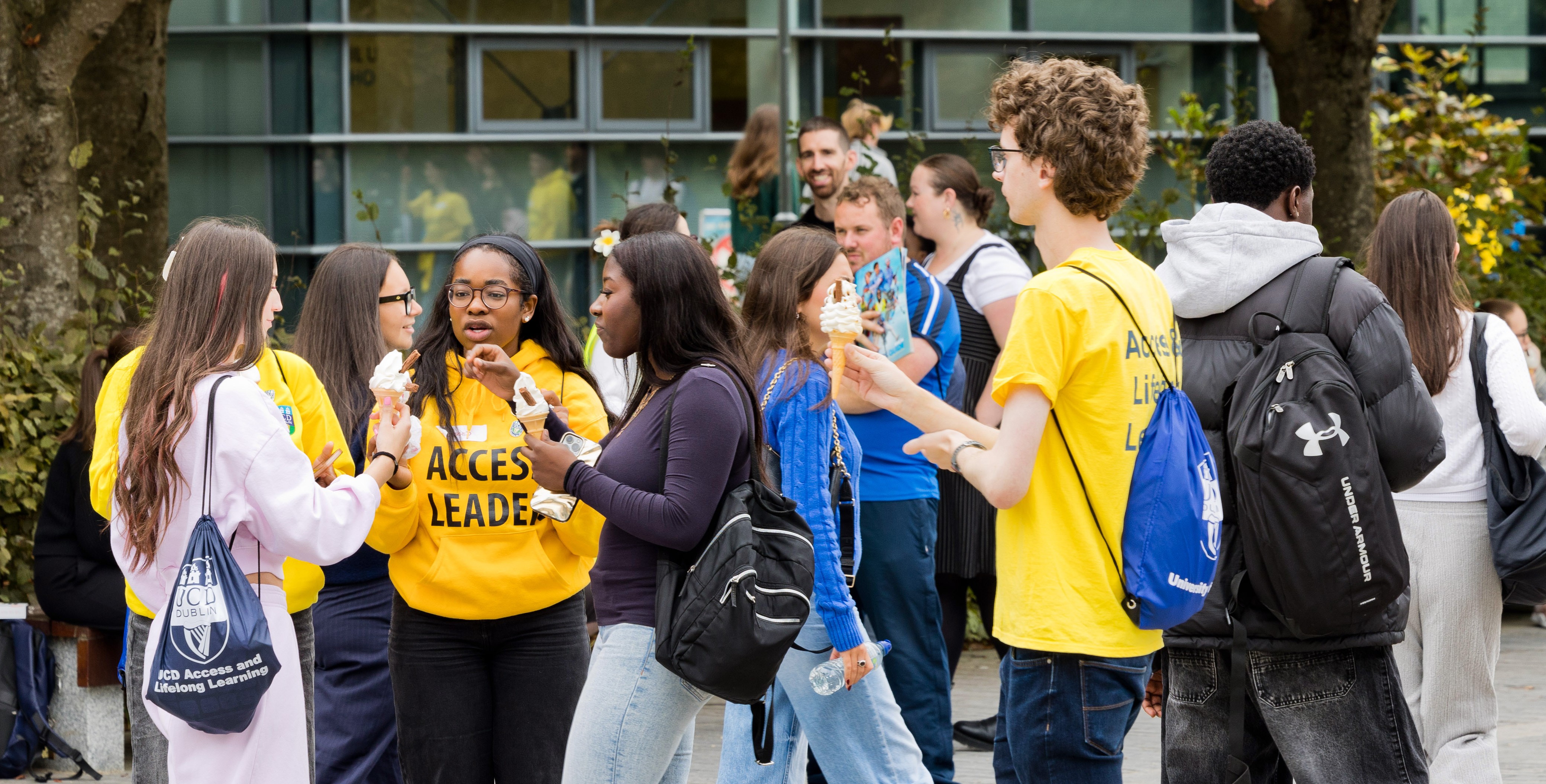 Smiling group of Access Leaders and students at student welcome